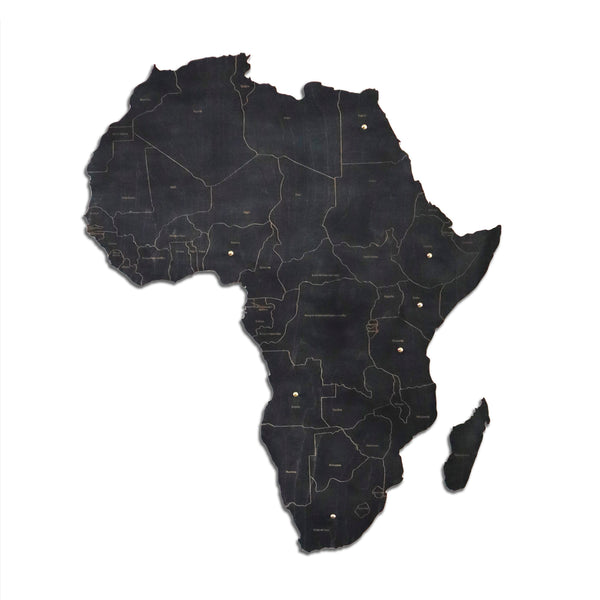 Jätti-Afrikka maiden rajoilla ja pinssinrei'illä