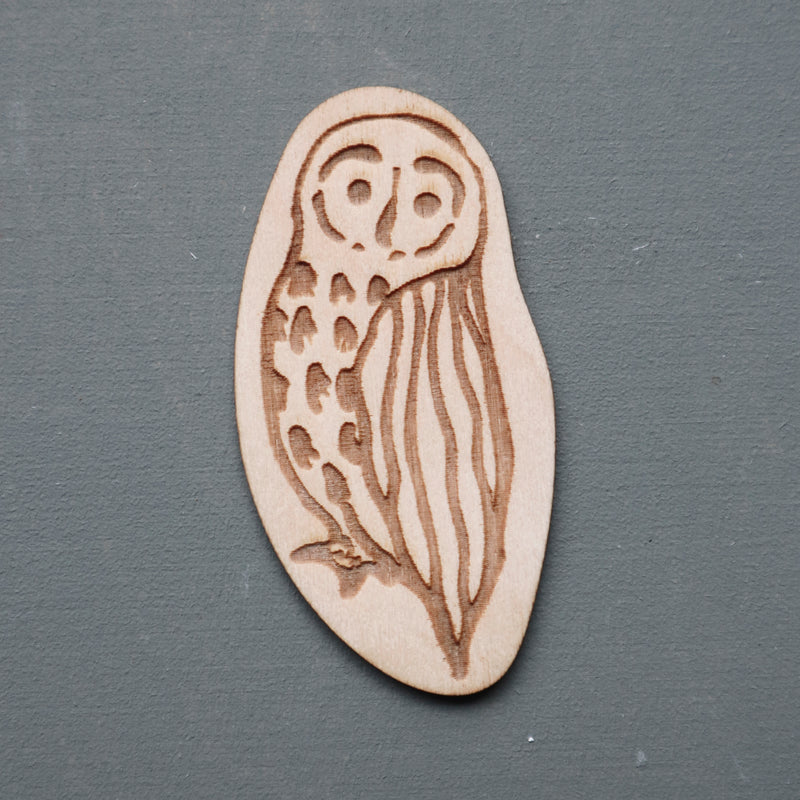 Hibou autocollant en bois